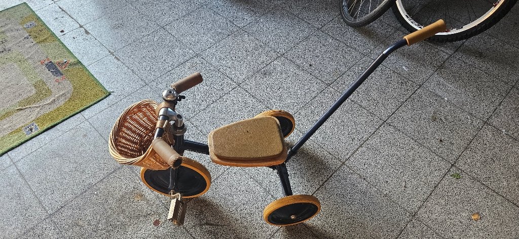 Tricycle Banwood vintage bleu avec panier en osier, Frein sur jante, Banwood, Enlèvement, Utilisé