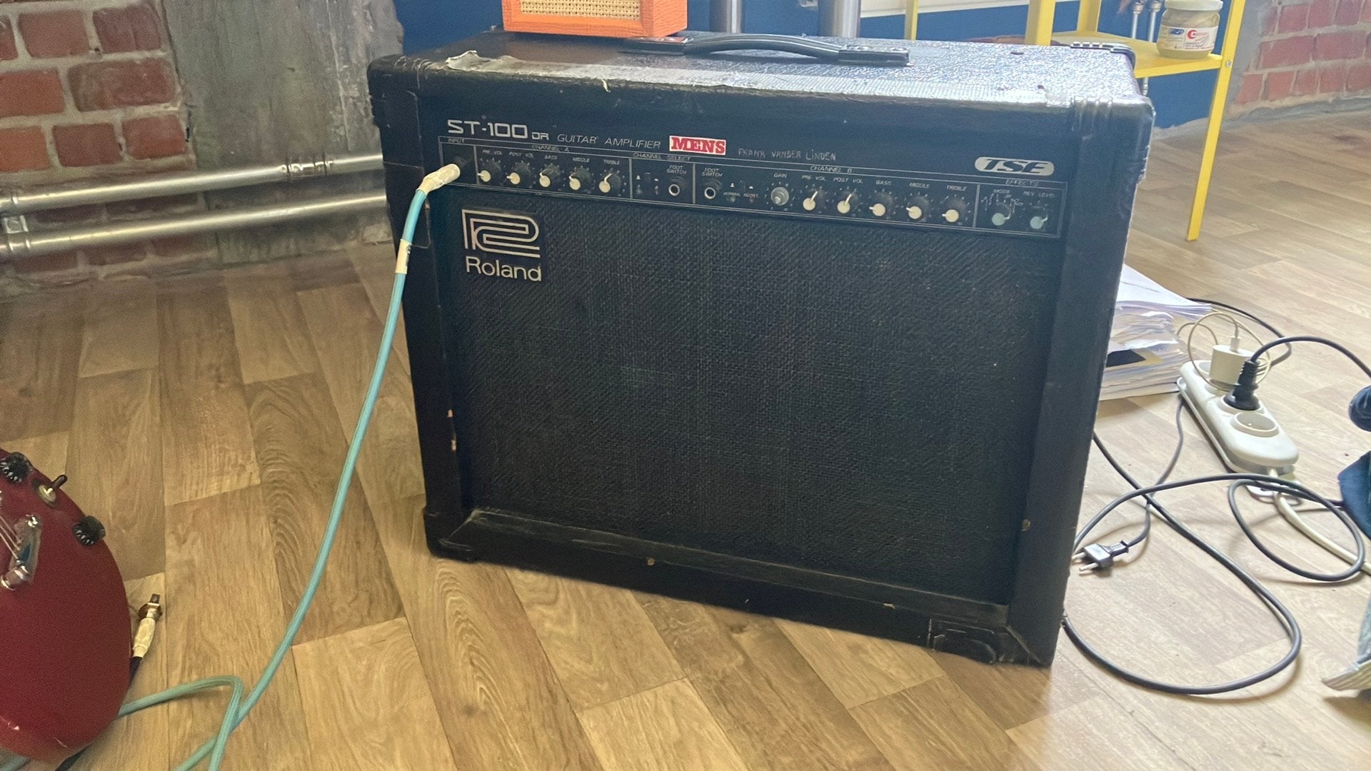 Roland st100dr guitaar, Muziek en Instrumenten, Ophalen, Gebruikt