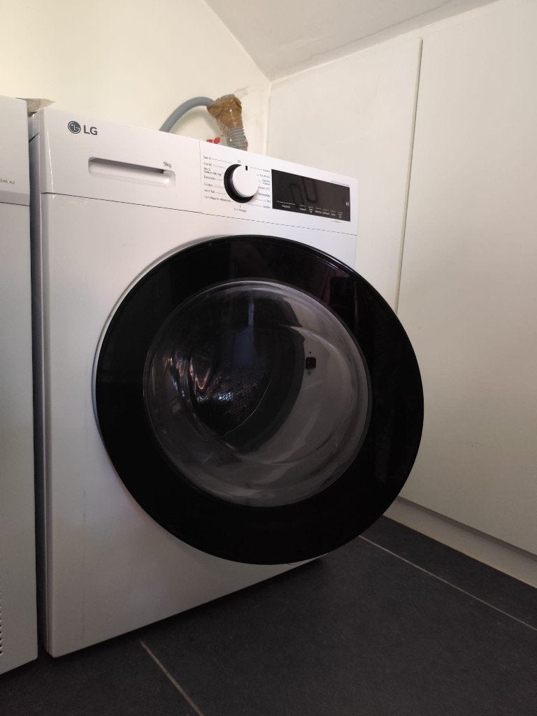 Washing Mashing LG 9kg nieuw, Elektronische apparatuur, Wasmachines, Ophalen, 1200 tot 1600 toeren, Gebruikt, 8 tot 10 kg