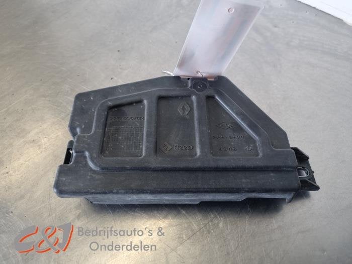 Plaque de protection divers d'un Renault Trafic, Renault, -, 3 mois de garantie, Utilisé