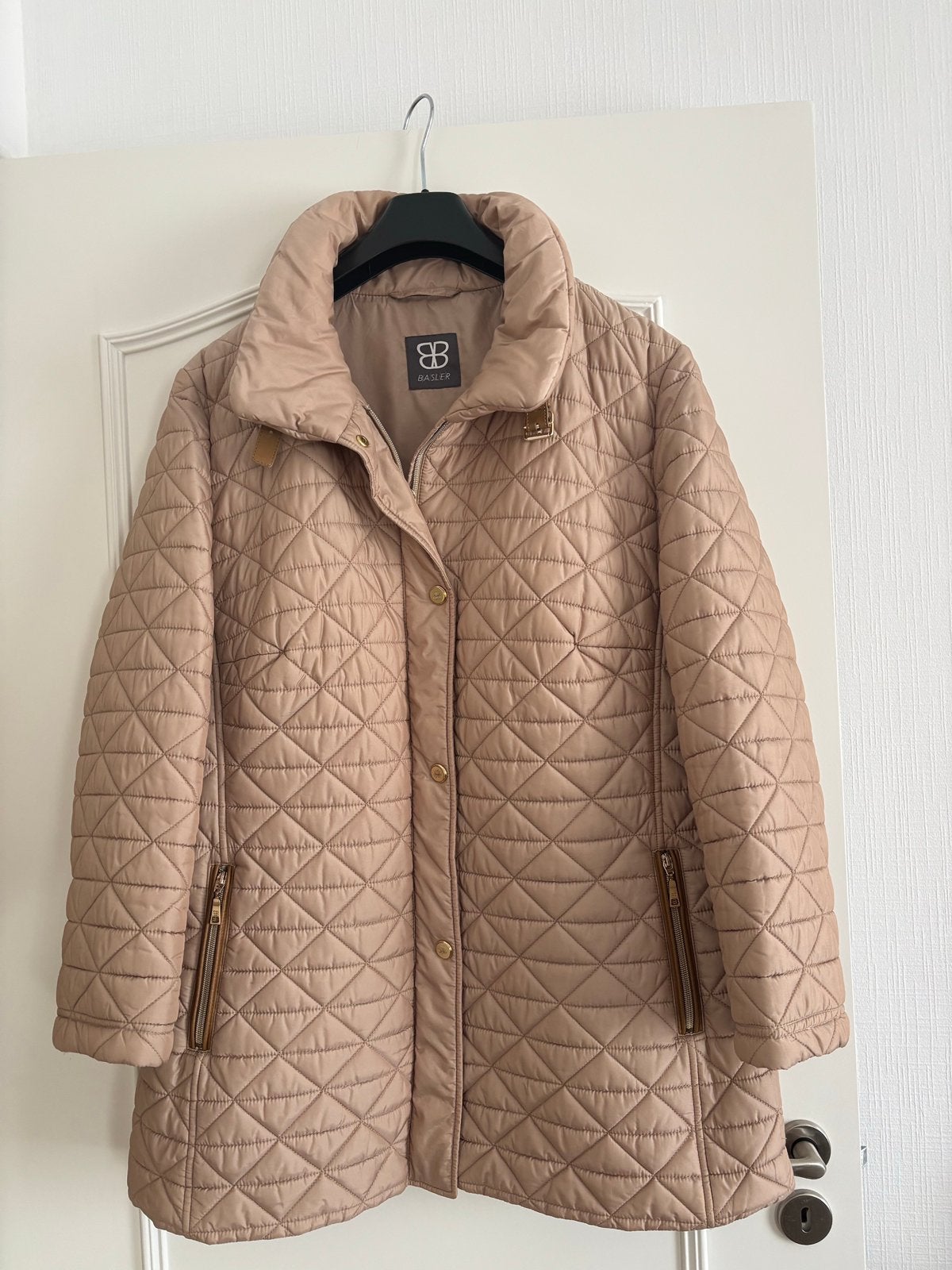 Dames winterjas ., Ophalen, Gedragen, Maat 42/44 (L), Beige