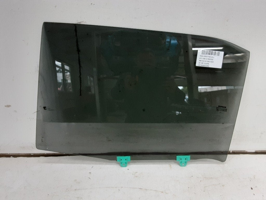 VITRE ARRIERE GAUCHE Nissan Juke (F16) (01-2019/-), Utilisé, Nissan