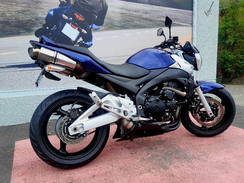 SUZUKI GSR 600 Garantie 1 ou 2 ans MOTOSD, 4 cilinders, Meer dan 35 kW, Handgeschakeld, 600 cc