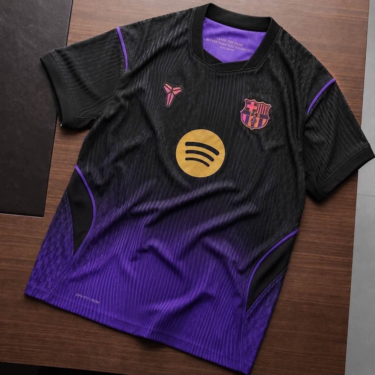 Barcelona Voetbal Uitshirt Origineel Nieuw 2026, Sports & Fitness, Football, Envoi