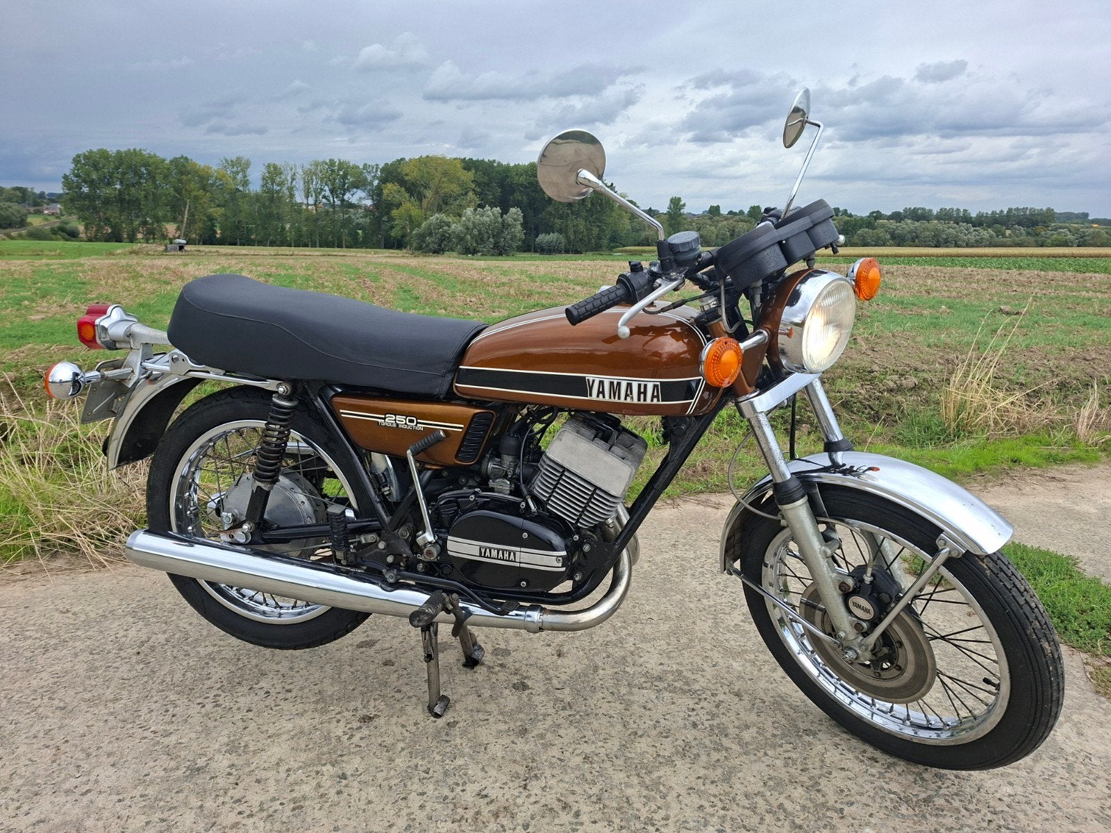 Yamaha RD250 (type 352), Motos, Neuf