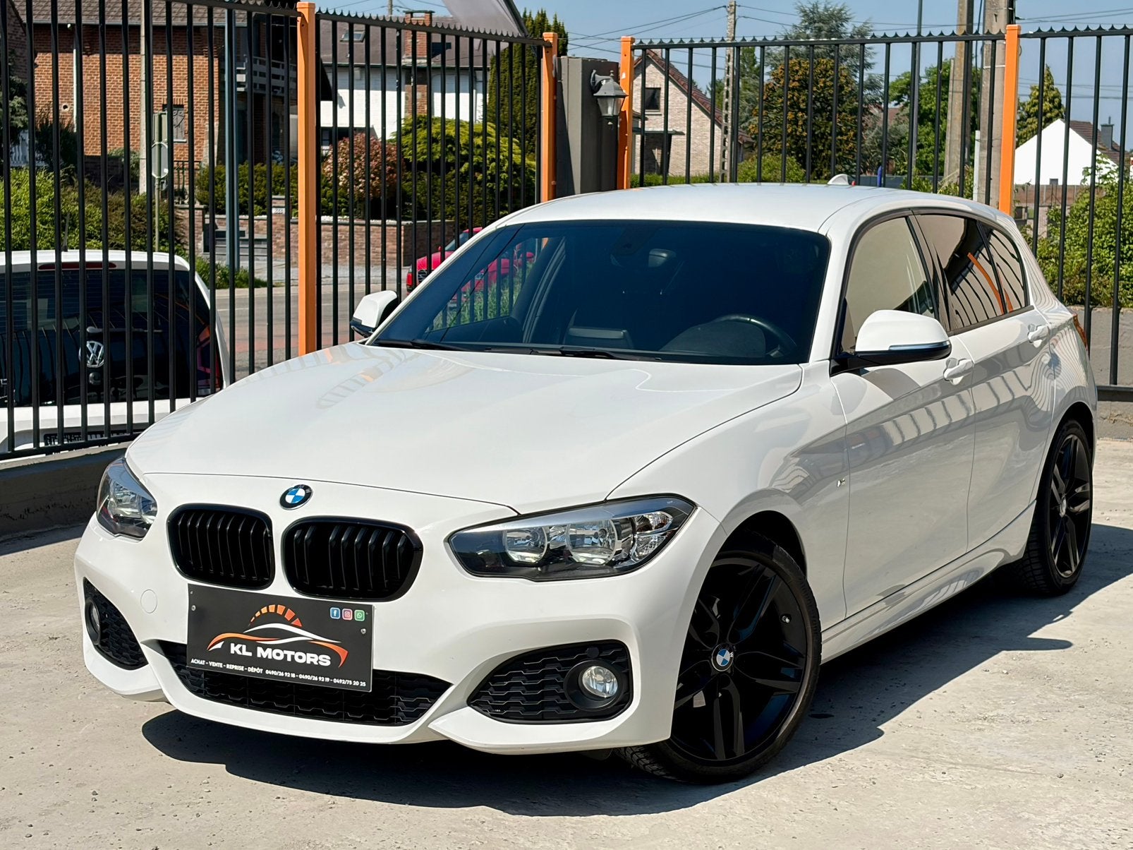 BMW 116DA PACK M LCI 2015 FACELIFT BOÎTE AUTOMATIQUE EURO 6B, Autos, Achat, Euro 6, Entreprise, Carnet d'entretien