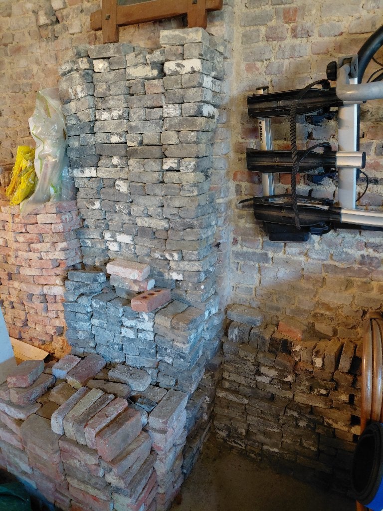 Zwarte handvorm gevelstenen te koop, Enlèvement, Utilisé