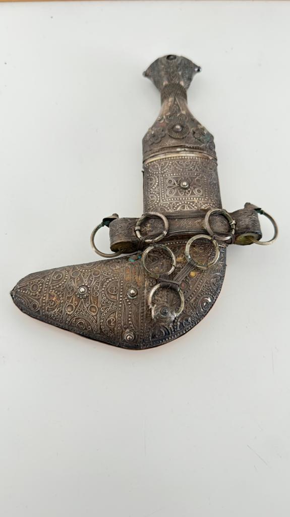 Dague khanjar ancienne d'Oman, Enlèvement ou Envoi