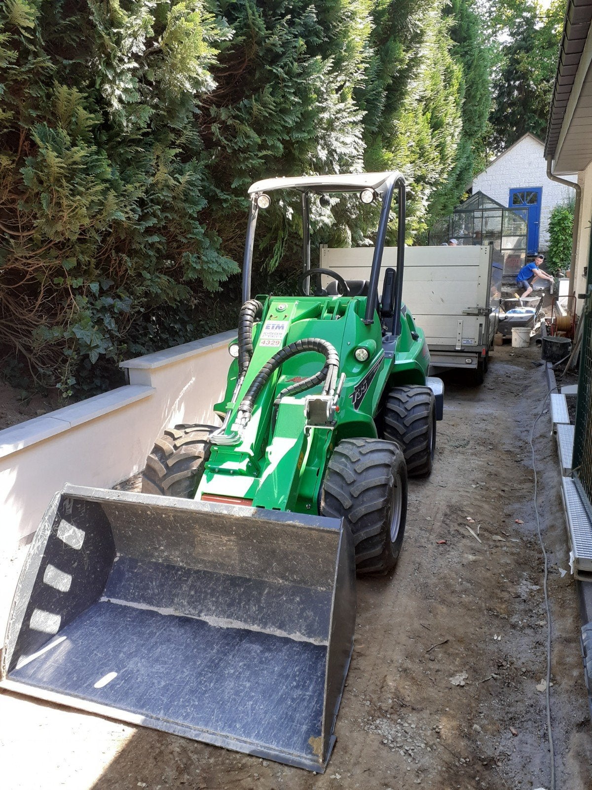 Telescopische stier, Avant 735i, Diensten en Vakmensen, Tuinmannen en Stratenmakers