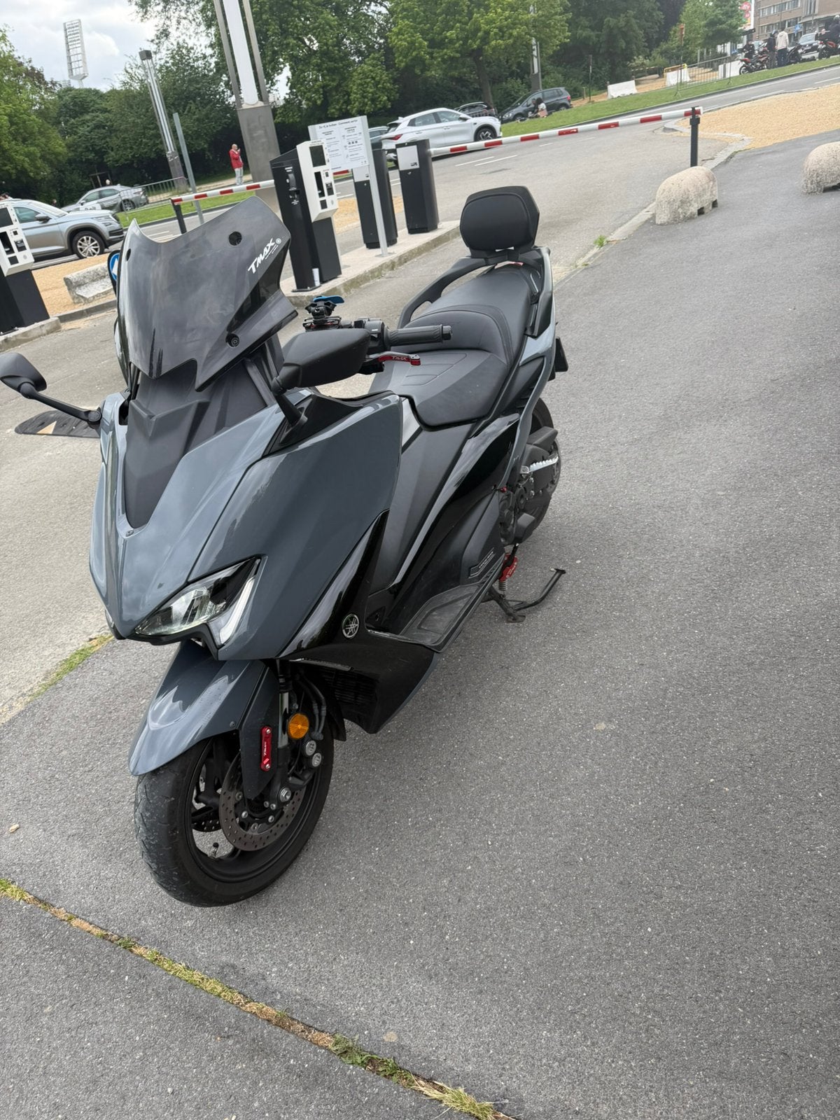 Yamaha TMAX 560 Tech Max 2021 – 8.750 km – État impeccable, Vélos & Vélomoteurs, Scooters | Yamaha, Comme neuf, Enlèvement