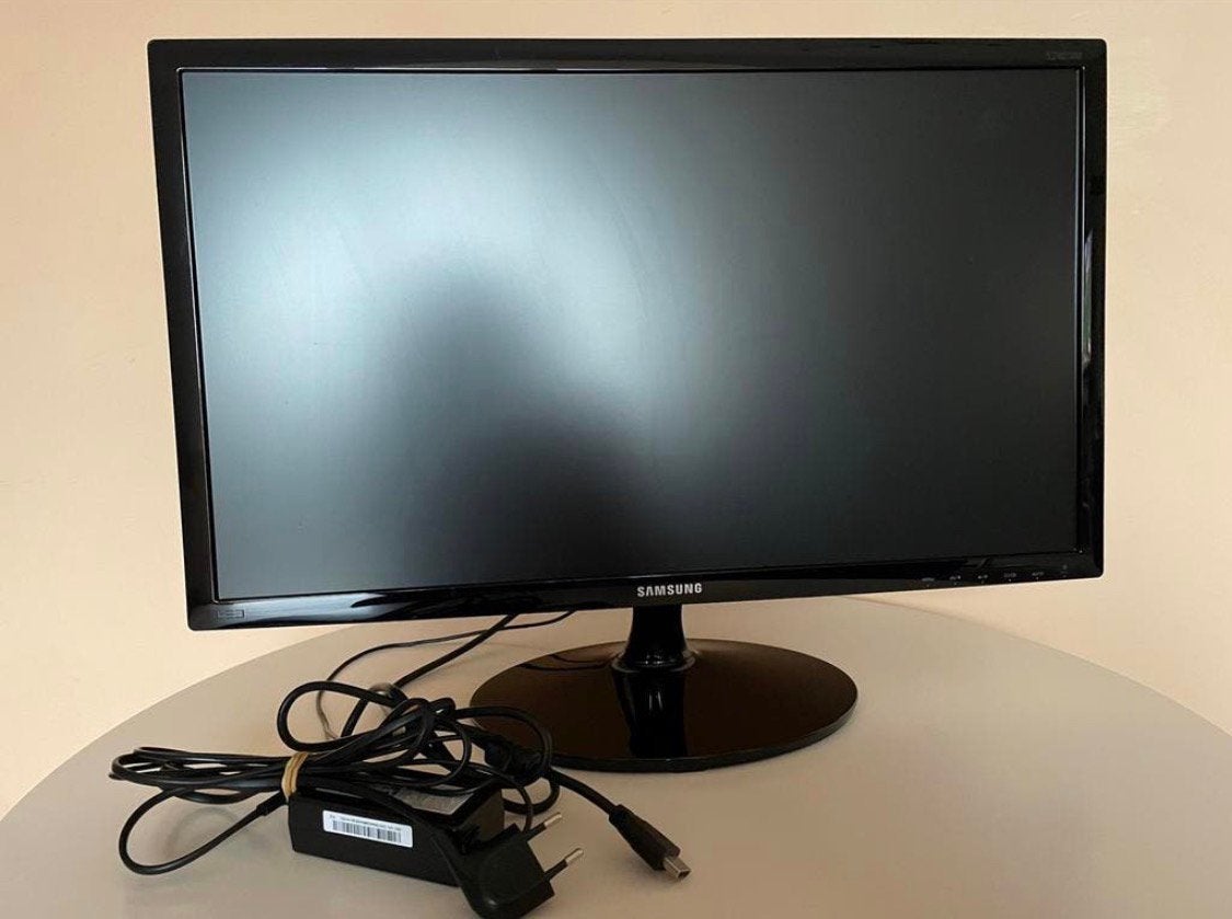 SAMSUNG écran PC 24 pouces / 61cm, Comme neuf, Enlèvement, LED, HDMI