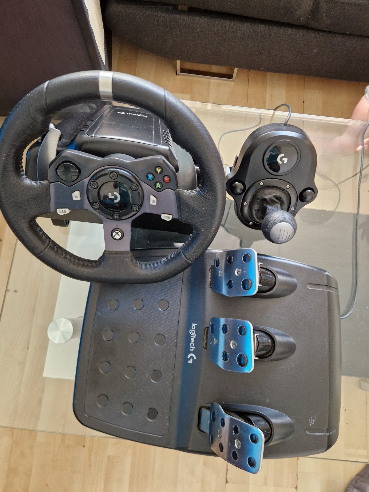 volant et bureau gaming, Enlèvement