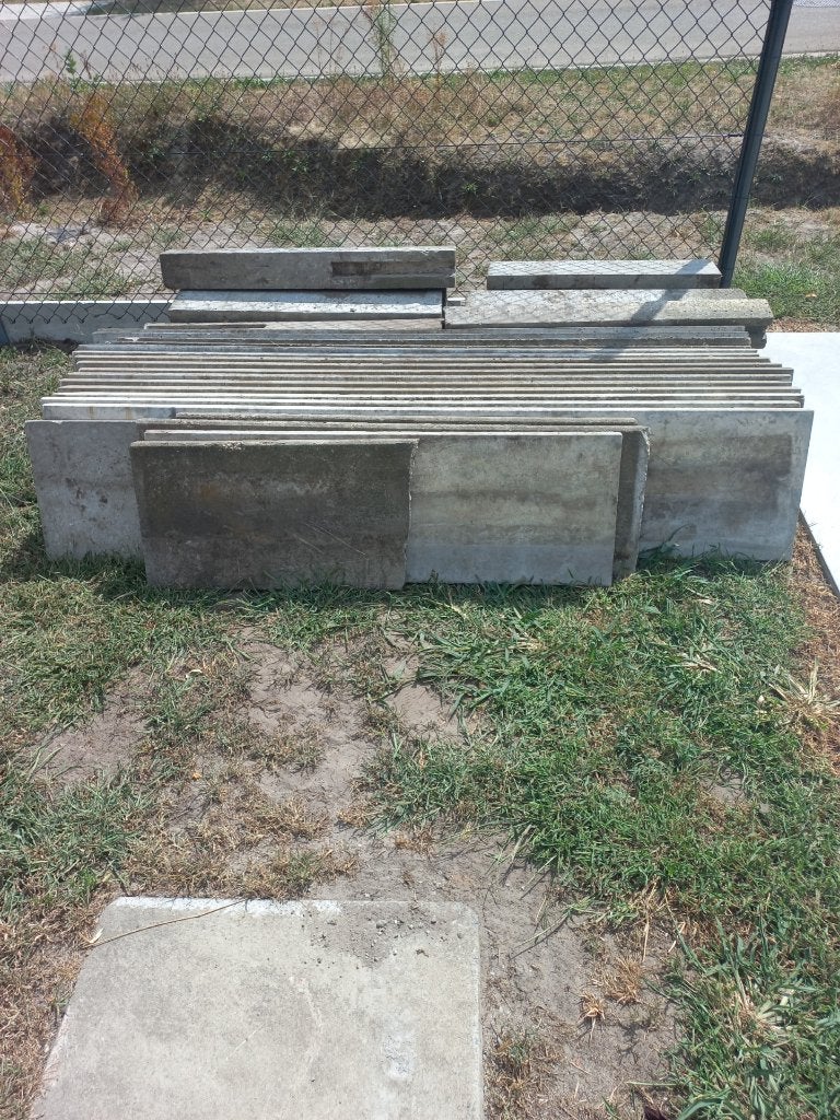 Dalles et poteaux en béton pour clôtures de jardin, Enlèvement, Utilisé, Autres matériaux, Porte du jardin
