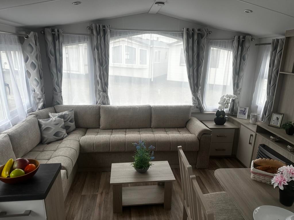 STOCK LUXURY HAVANA 850X370/2 AVEC CANAPÉ-LIT, Jusqu'à 6
