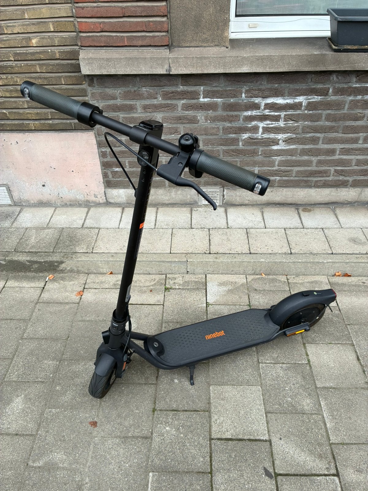 Ninebot KickScooter F2, Fietsen en Brommers, Ophalen, Gebruikt, Elektrische step (E-scooter)