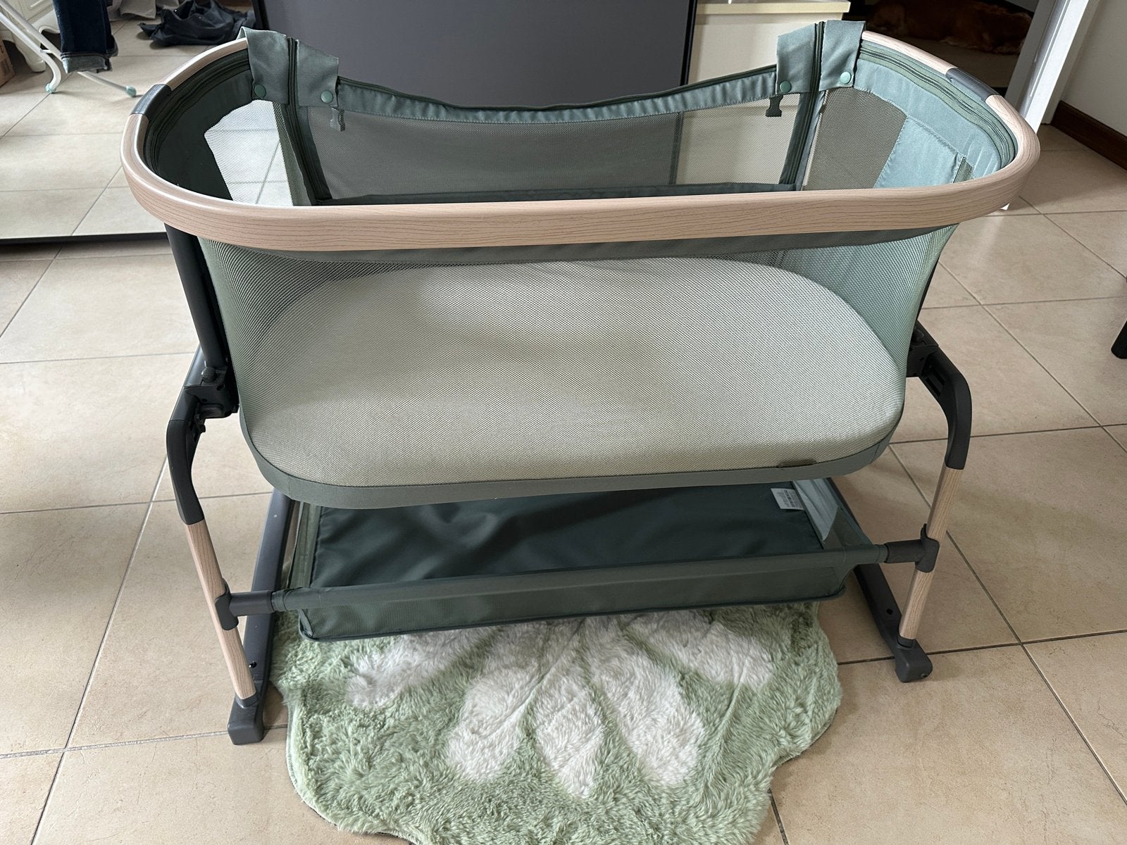 Maxi-Cosi Iora Air Co-sleeper – Beyond Green, Kinderen en Baby's, Babywiegjes en Ledikanten, Ophalen, Zo goed als nieuw