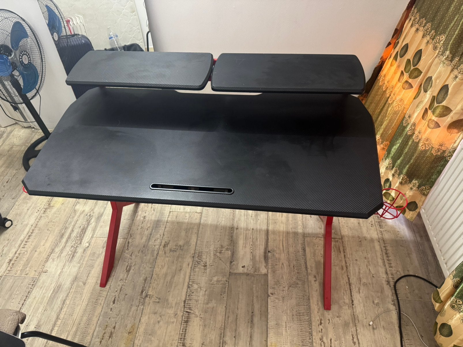 Gaming bureau, Huis en Inrichting, Ophalen of Verzenden, Zo goed als nieuw