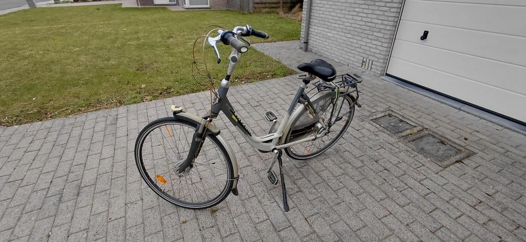 Gebruikte maar degelijke fiets. Merk Gazelle, Ophalen