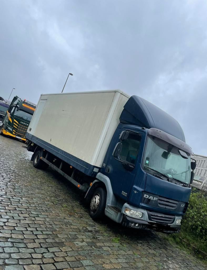Service de transport et de déménagement — Camion
