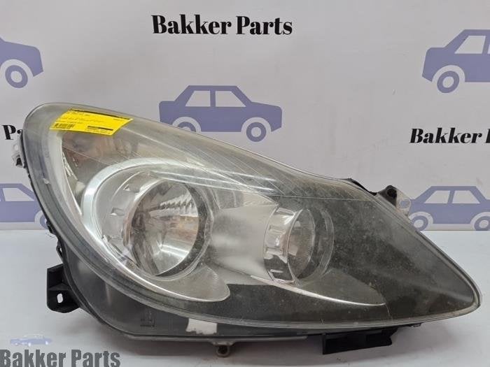 Phare droit d'un Opel Corsa, -, -, Opel, 3 mois de garantie