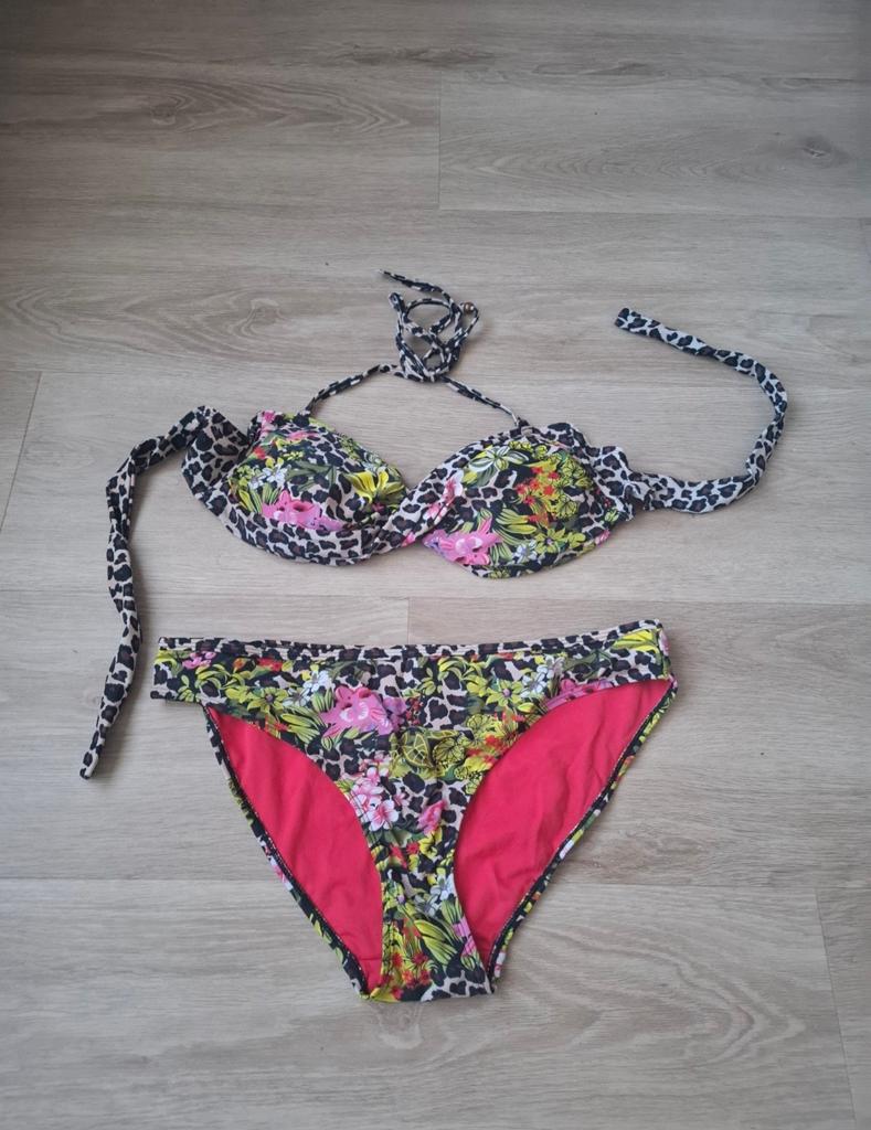 Bikini Hunkemoller maat 40, Hunkemöller, Ophalen of Verzenden, Zo goed als nieuw, Bikini