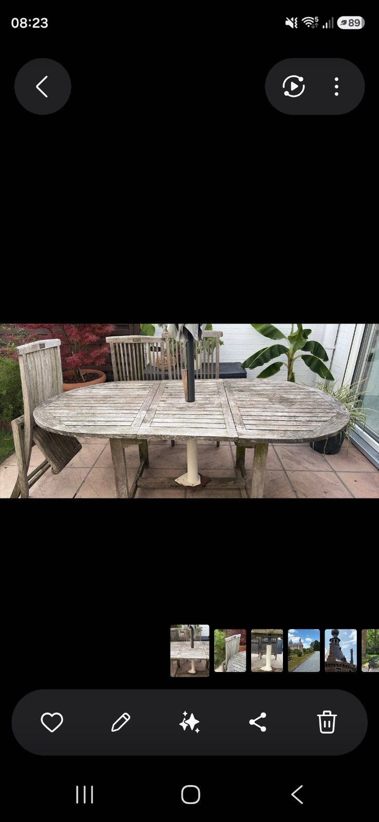 gratis tafel met stoelen, Enlèvement