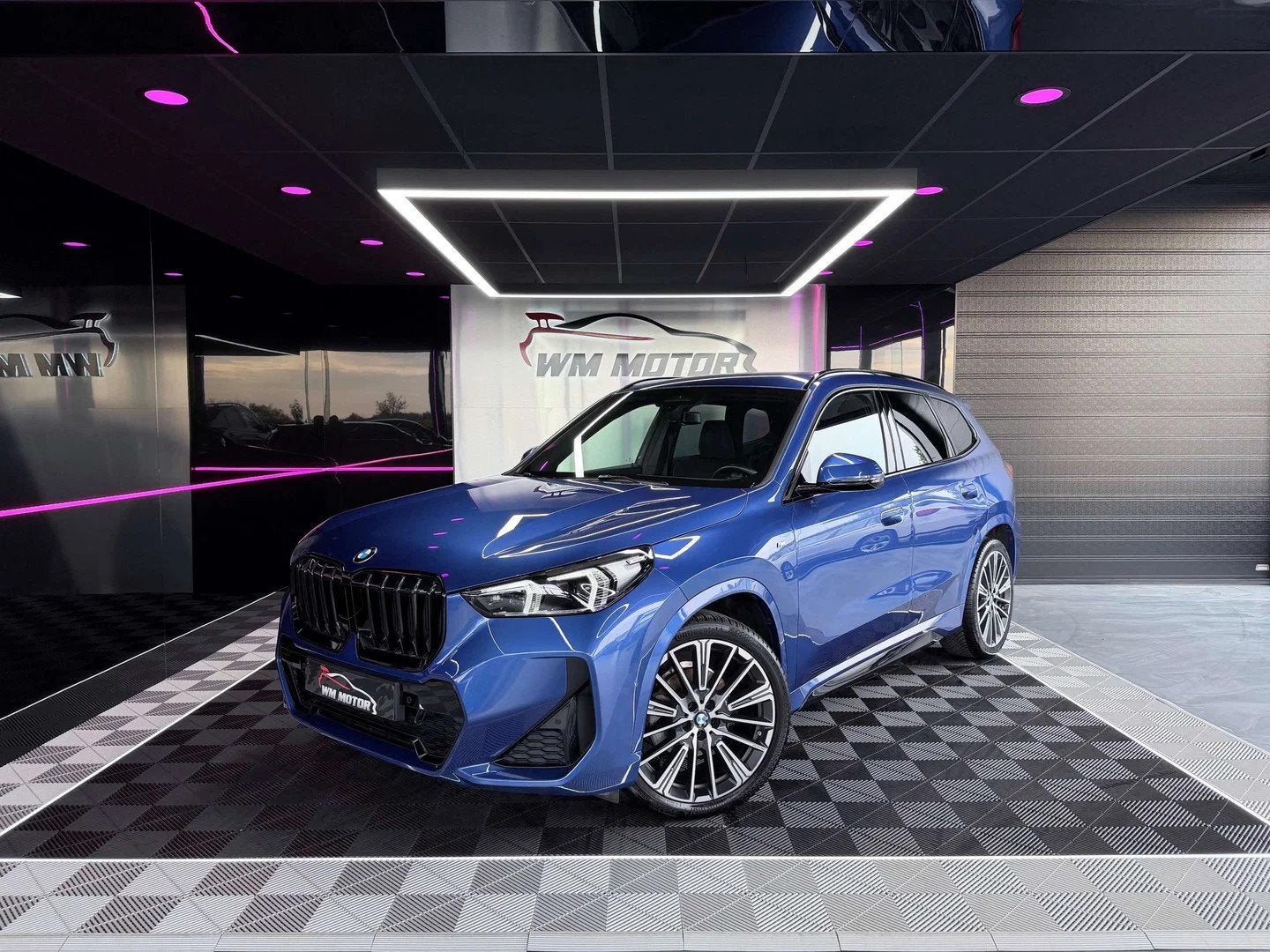 BMW X1 X1 1.5iA sDrive18 // PACK M // 1er Propriétaire, Gebruikt, Zwart, Bedrijf, 5 zetels
