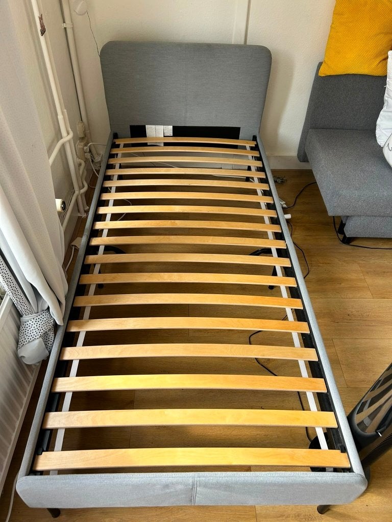 SLATTUM Gestoffeerd bed 90x200 cm, 90 cm, Gris, Enlèvement, Une personne