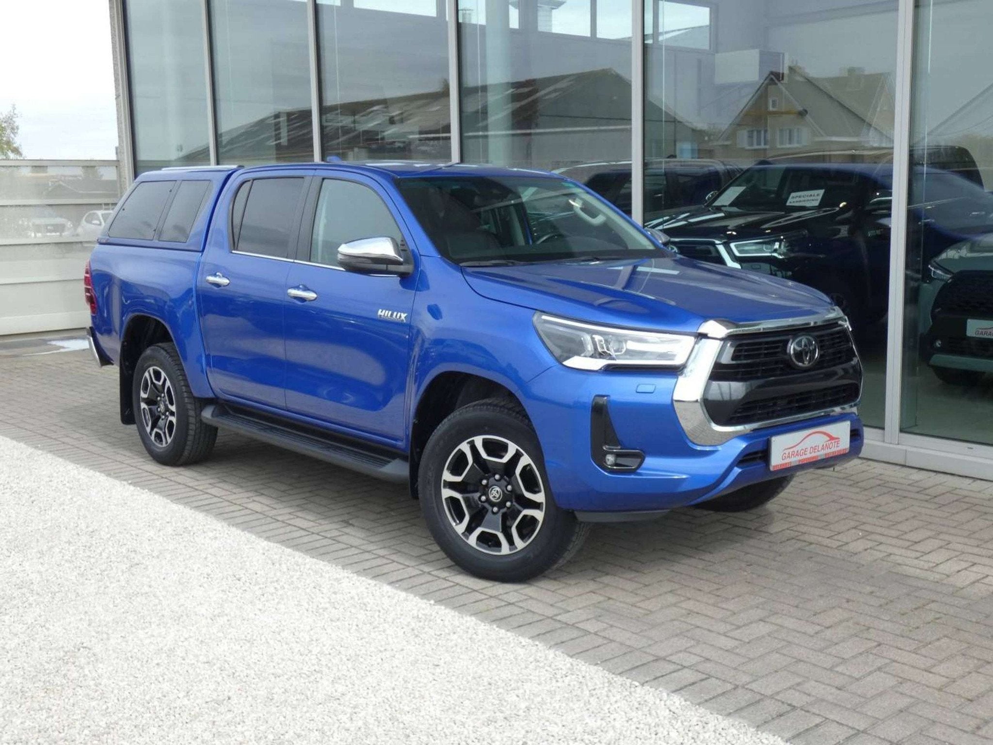 Toyota Hilux 2.8 Autom LOUNGE *37189+BTW* +LEDER +ZETELVERWA, Autos, Toyota, Cuir, Achat, Entreprise, Noir