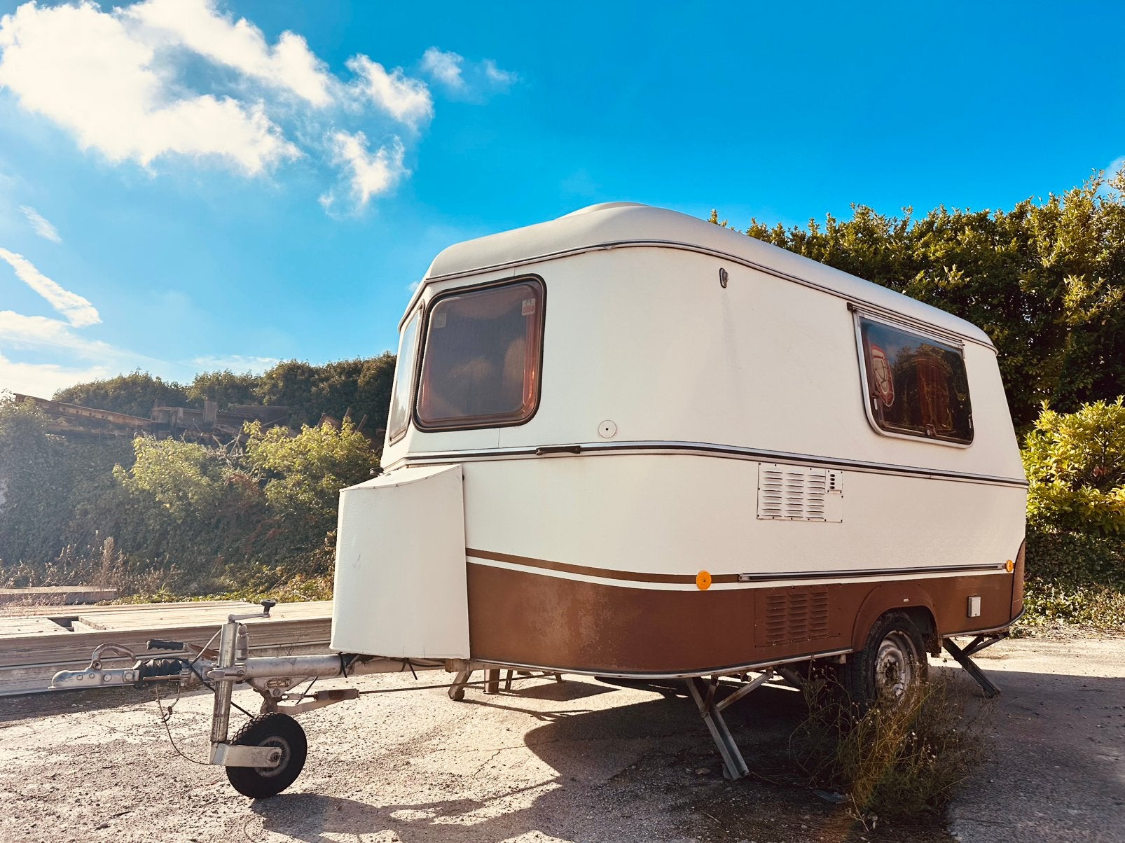 Caravan ERIBA FAMILIA Touring 690kg keuring verzekering vrij, Ophalen of Verzenden, Gebruikt