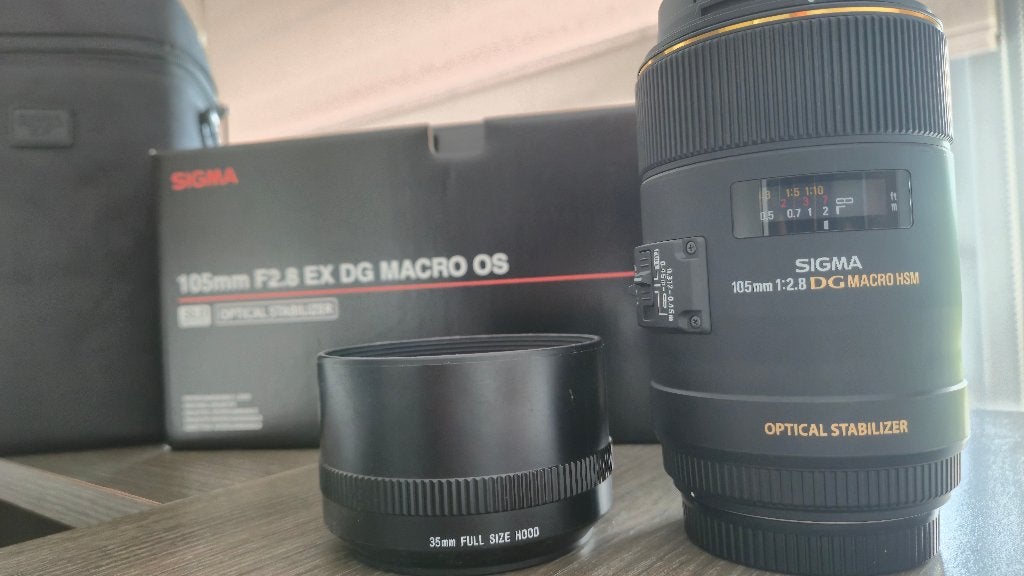 SIGMA voor CANON 105mm F2.8 EX DG MACRO OS, Audio, Tv en Foto, Foto | Lenzen en Objectieven, Zo goed als nieuw, Macrolens, Ophalen