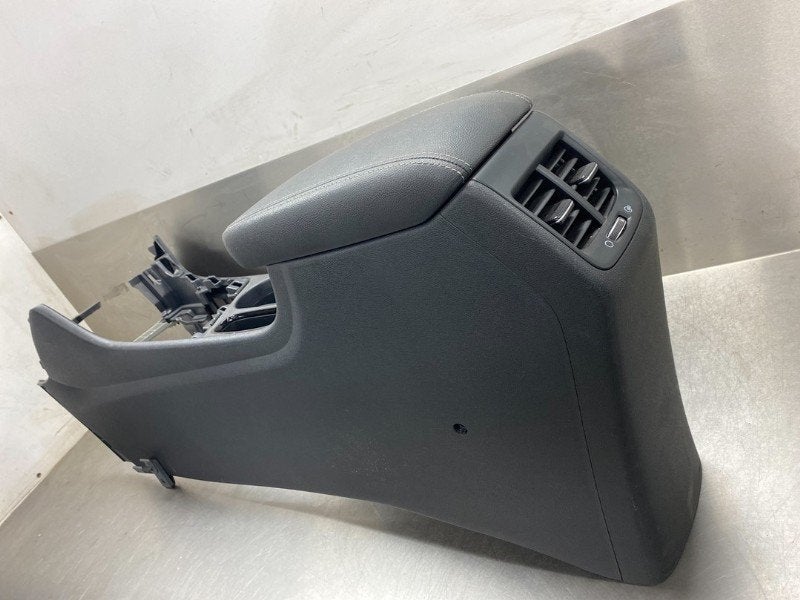 MIDDENCONSOLE Kia Niro I (DE) (01-2016/08-2022), Gebruikt, Kia