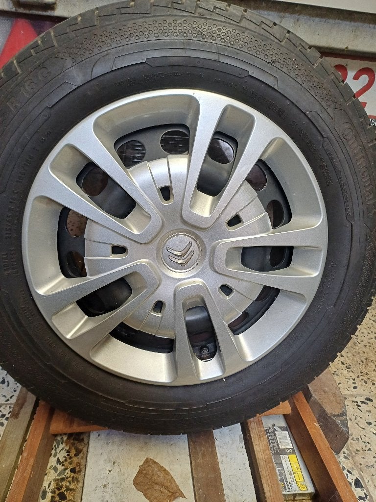 Pneus et jantes, Autos : Pièces & Accessoires, Pneus et Jantes, 16 pouces, Pneus été, Véhicule utilitaire