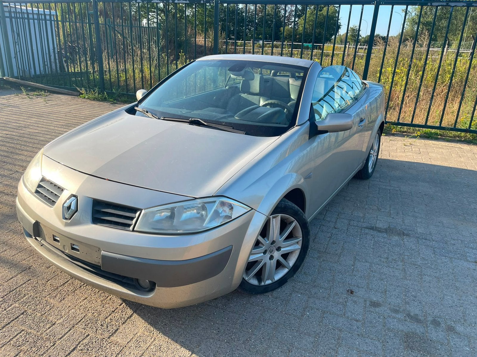 Renault megane 1.6i lez toegelaten 1500€ start en rijdt, Auto's, Renault, Particulier, Benzine, Te koop