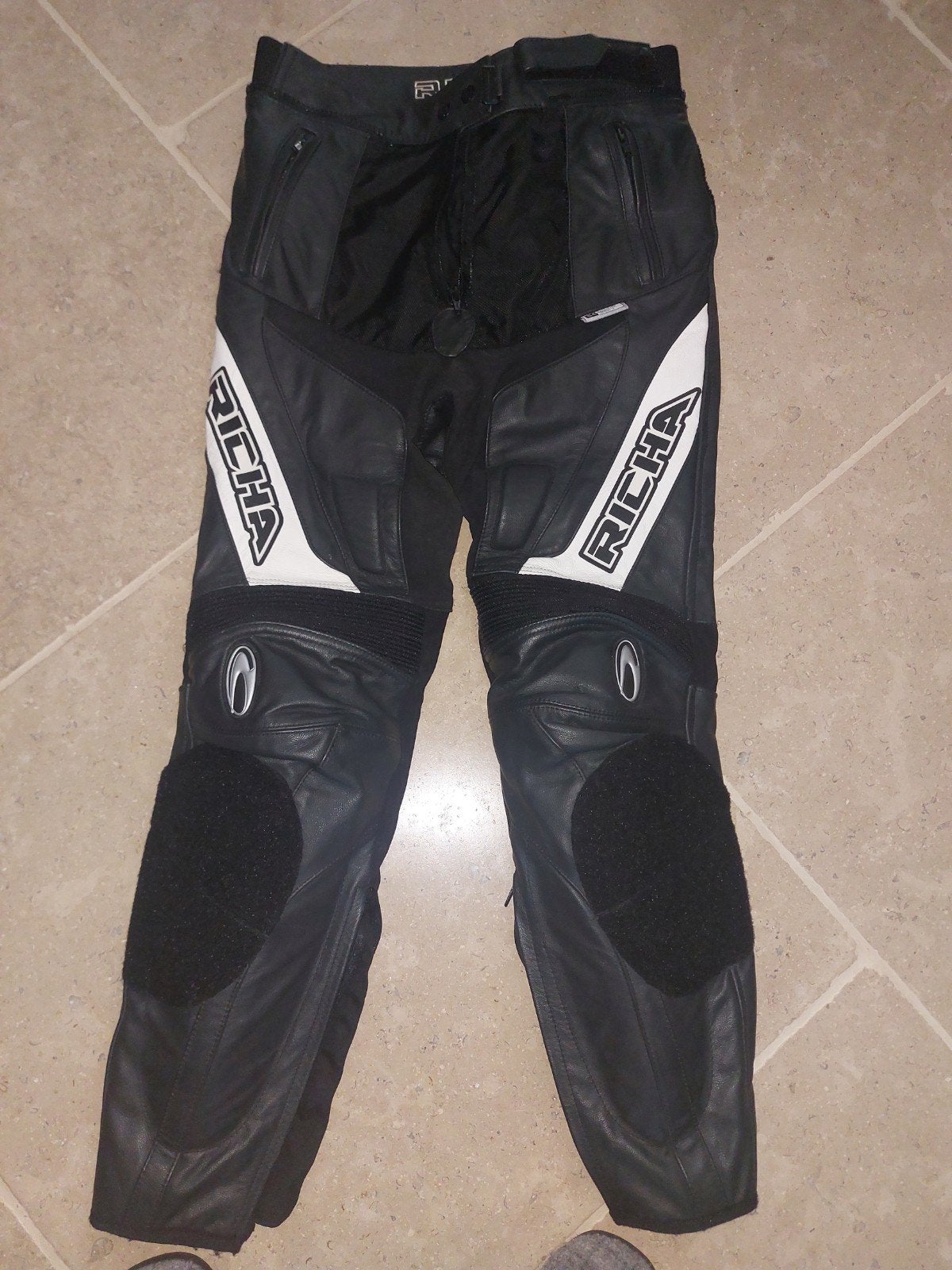 pantalon de moto en cuir: hommes, femmes Taille S/M, Enlèvement ou Envoi, Femmes