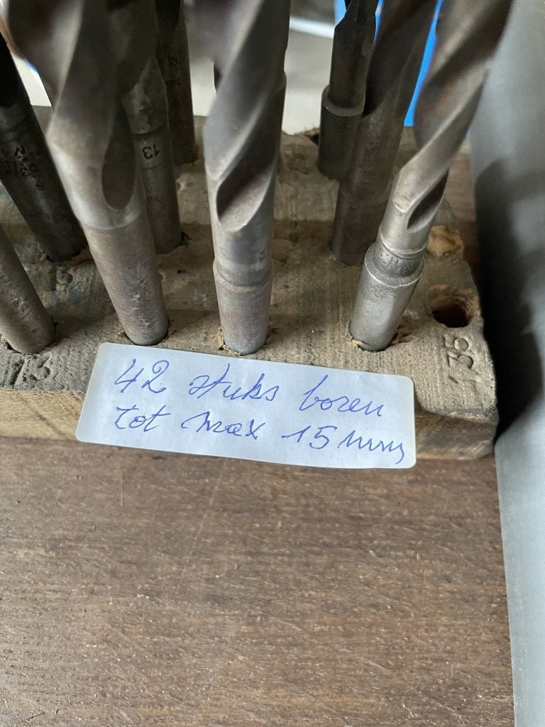 set van 42 ijzerboren, Ophalen, Zo goed als nieuw