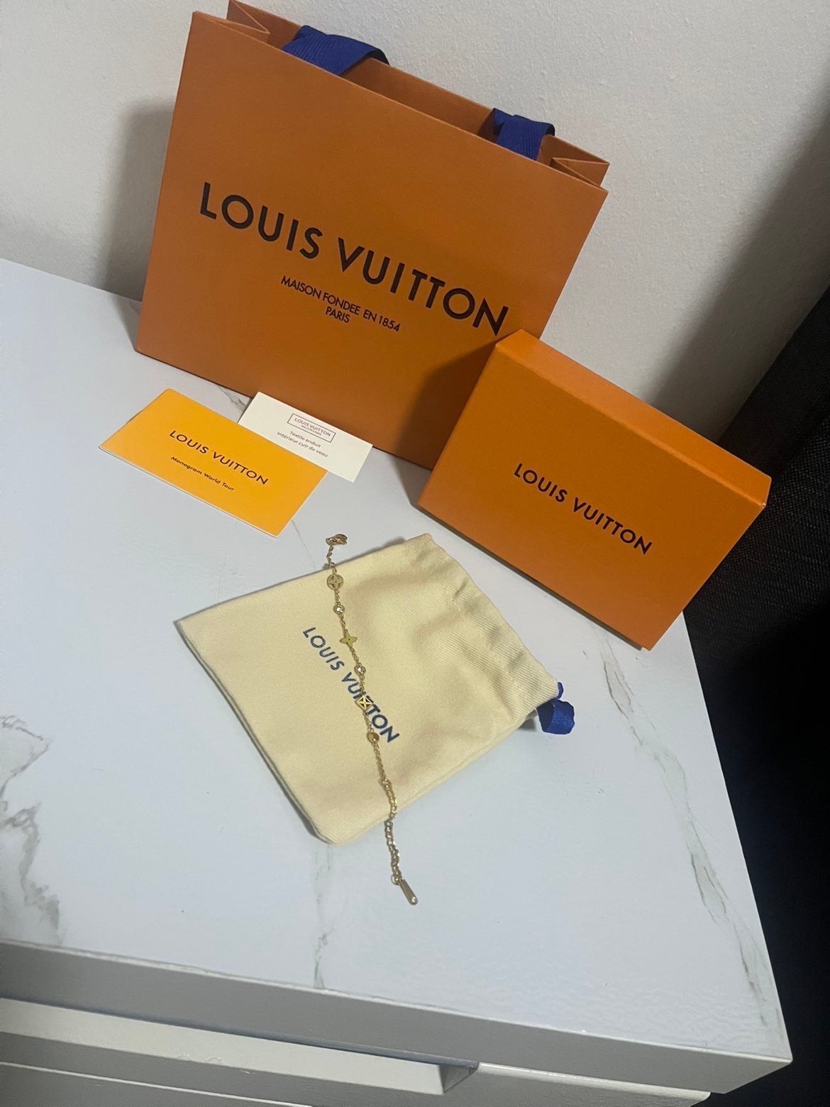 Bracelet Louis Vuitton, Enlèvement ou Envoi, Comme neuf