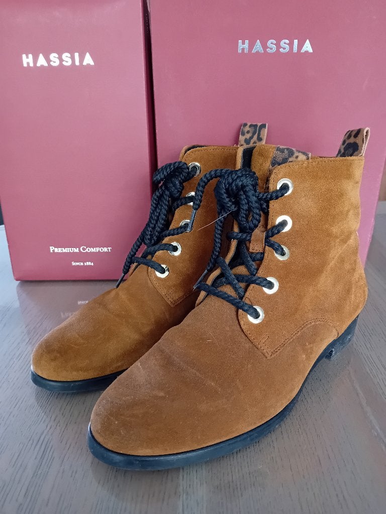 Schoenen merk Hassia, Ophalen, Zo goed als nieuw, Overige kleuren