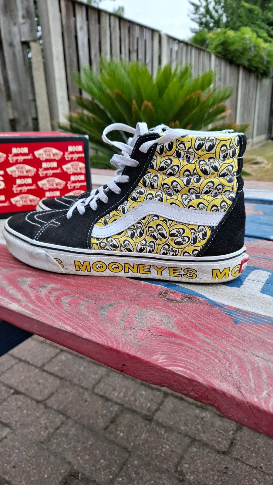 Mooneyes vans, Ophalen