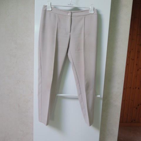 Broek beige plooi Blugirl mt 40 (it 44), Maat 38/40 (M), Beige, Blugirl, Ophalen of Verzenden