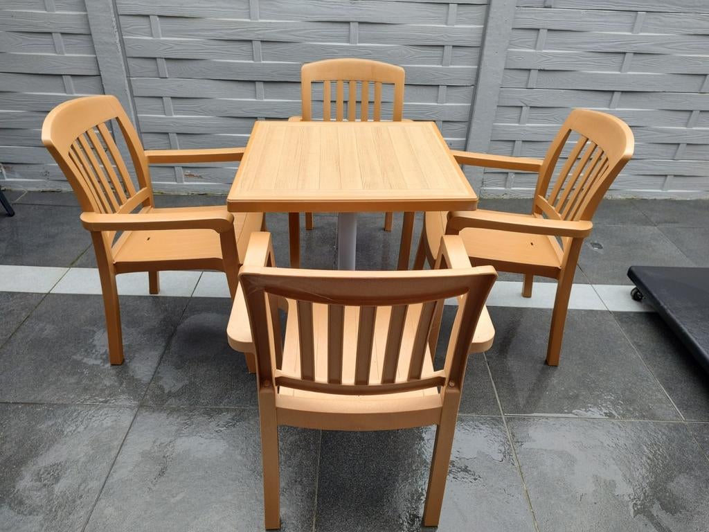 Terras set merk grosfillex, Ophalen, 4 zitplaatsen, Kunststof, Gebruikt