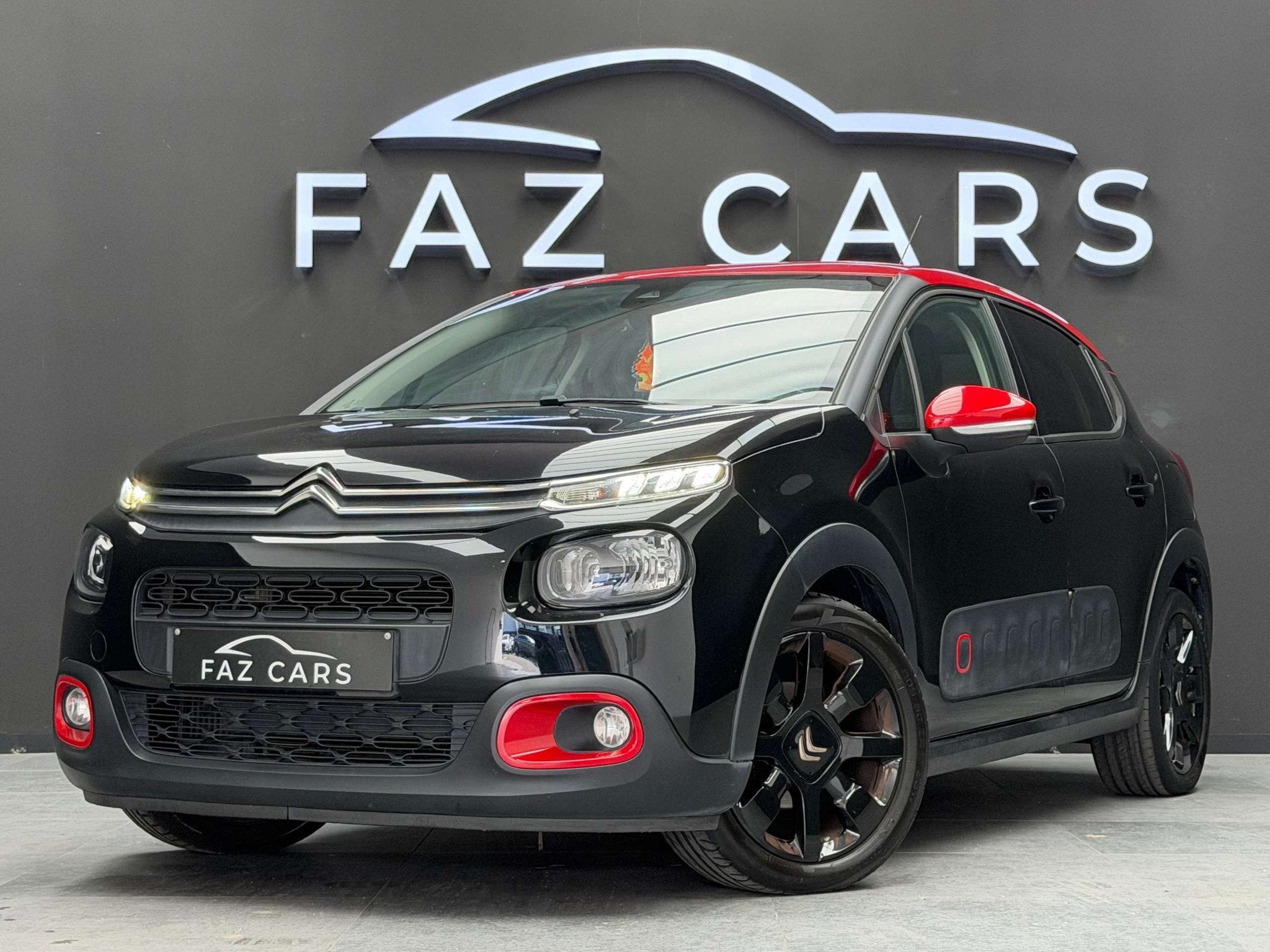 Citroën C3 1.6 BlueHDi * 1ER PROP + CAMÉRA + GARANTIE *, Auto's, Voorwielaandrijving, Stof, 4 cilinders, Zwart