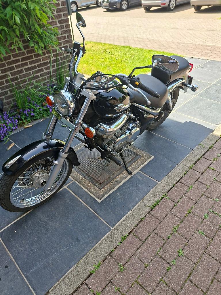 Suzuki Entruder 250, Motos, Particulier, Chopper, Manuelle
