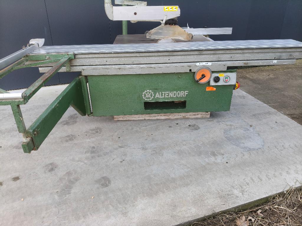 Scie à panneaux et tronçonneuse Altendorf avec pare-brise, Articles professionnels, Machines & Construction | Travail du bois
