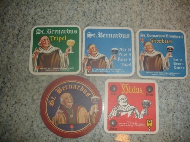 5 verschillende bierviltjes St. Bernardus - St. Sixtus, Collections, Enlèvement ou Envoi, Comme neuf, Sous-bock, Autres marques