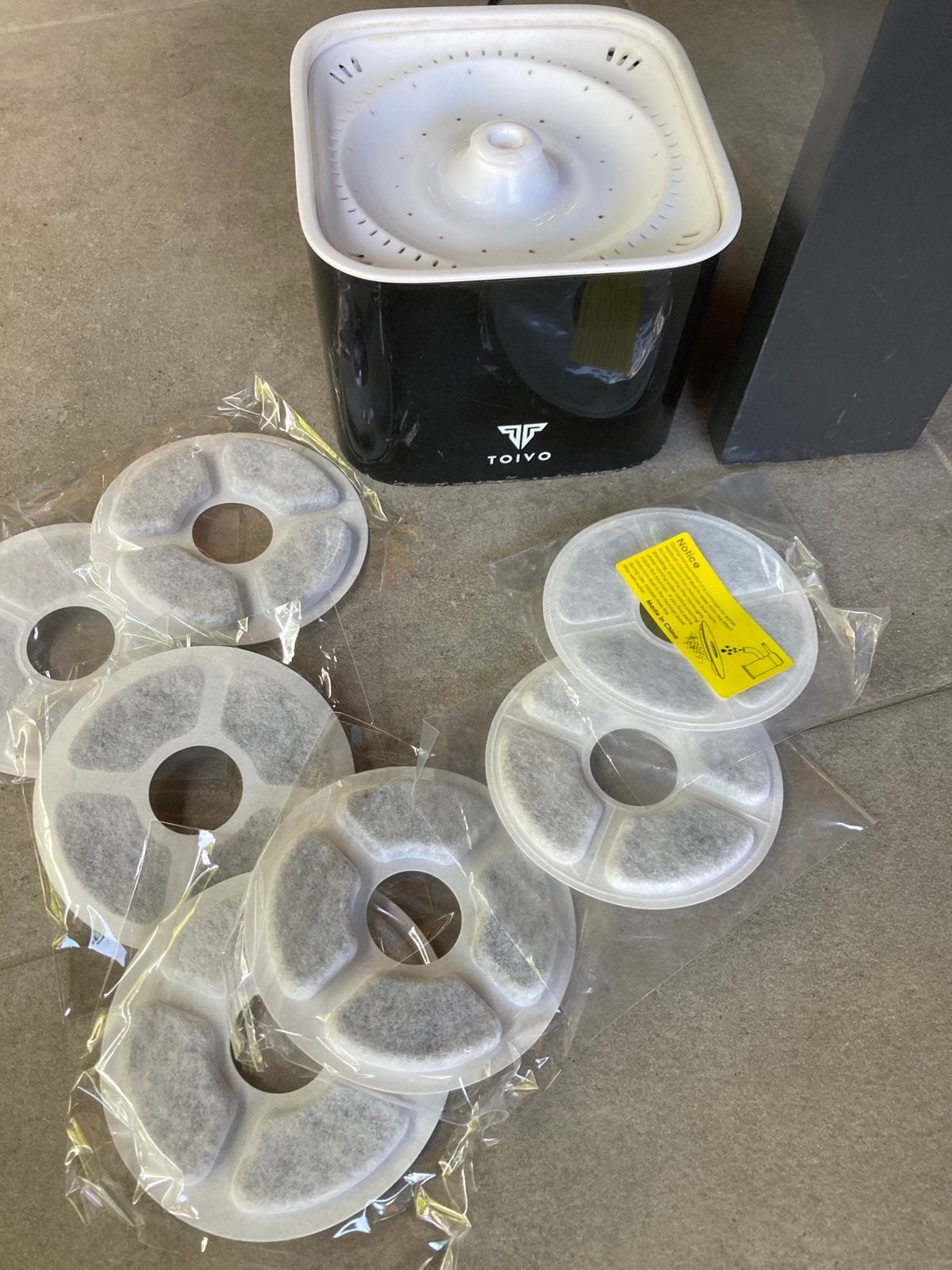 Drinkfontein kat Toivo en 8 filters, Ophalen of Verzenden, Zo goed als nieuw
