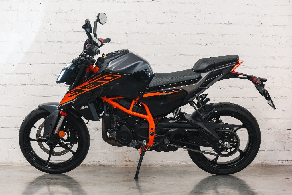 KTM 390 DUKE 2026 NAKED BIKE BLACK, 390 cc, Occasion, Bedrijf, ABS