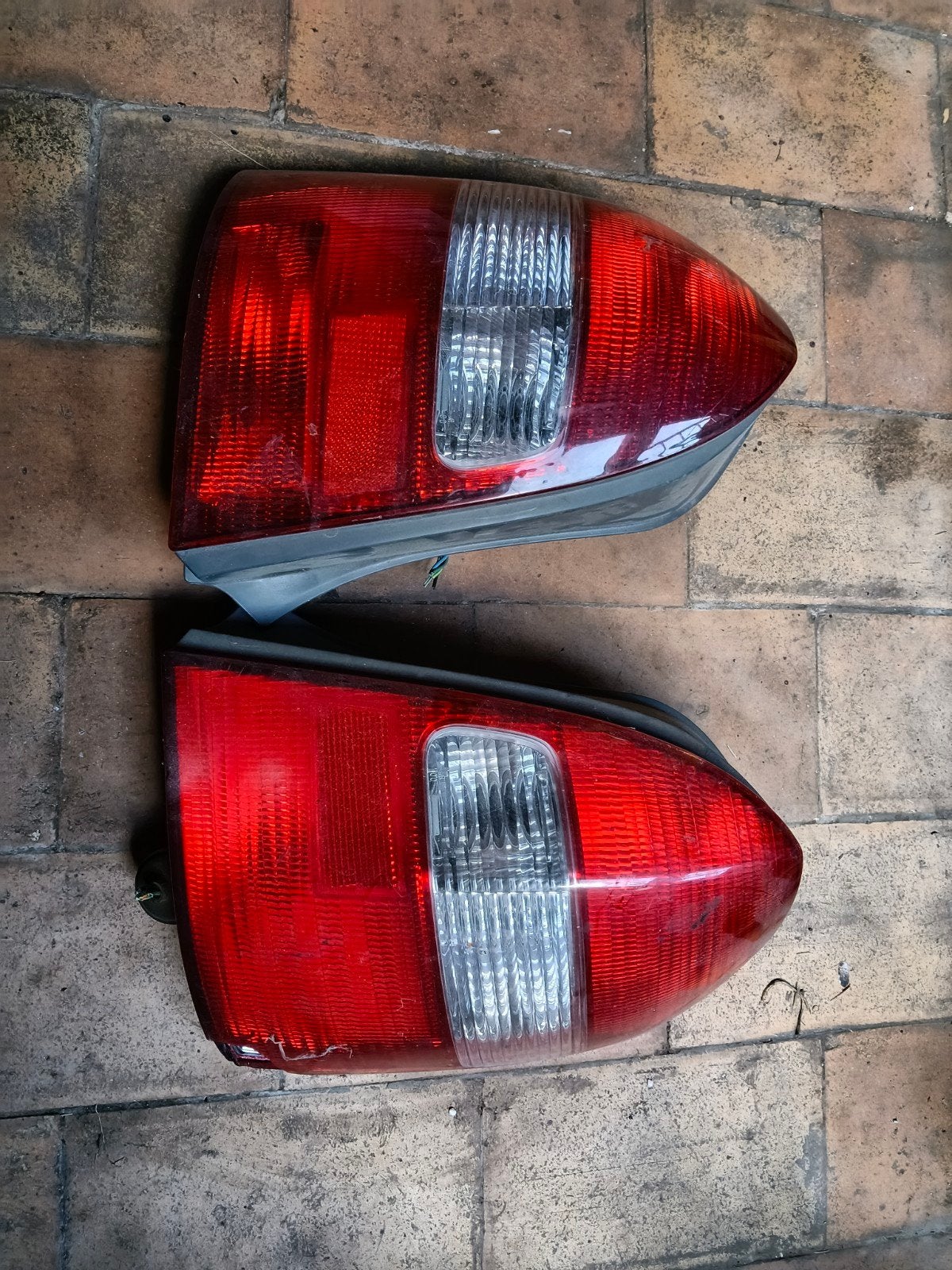 feu arrière Mazda 323, Enlèvement ou Envoi, Utilisé, Mazda