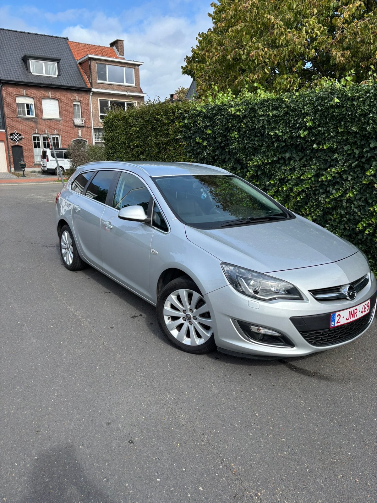 Astra Sport Touring Cosmo 1.4 Benzine 120 Hp 6 versnellingen, Auto's, Voorwielaandrijving, 4 cilinders, Parkeersensor, Leder