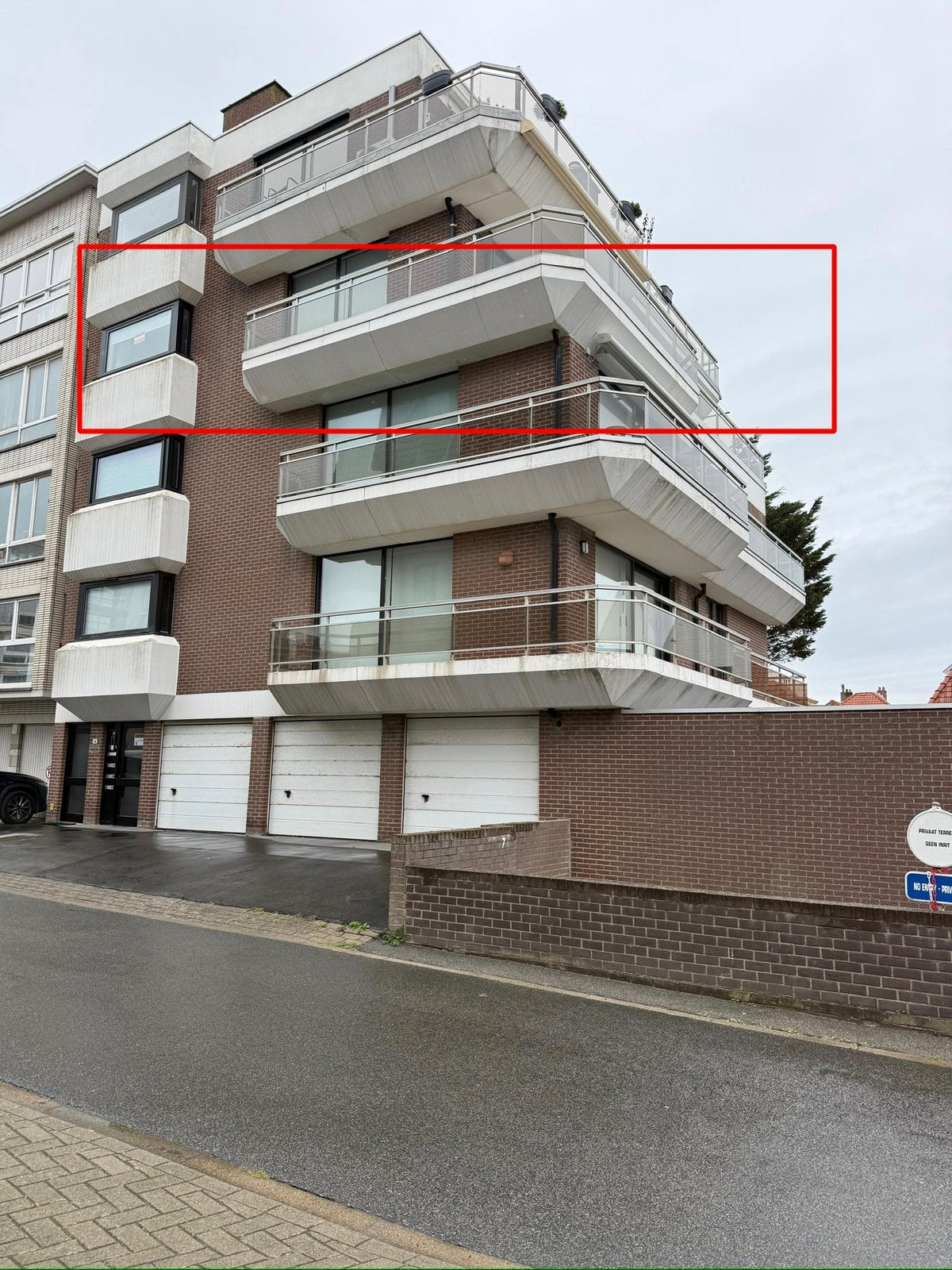 Ruim zongericht appartement met garage te huur  in Koksijde, 50 m² of meer, Provincie West-Vlaanderen